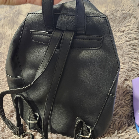 Loungefly backpack - Picture 2 of 4